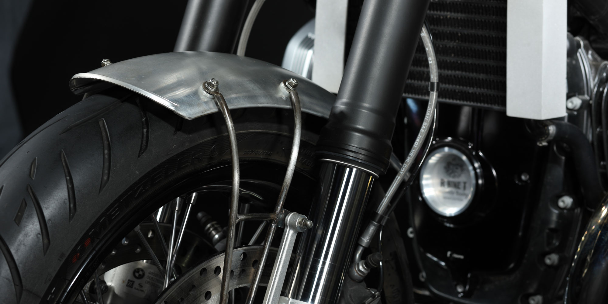 BMW R9T