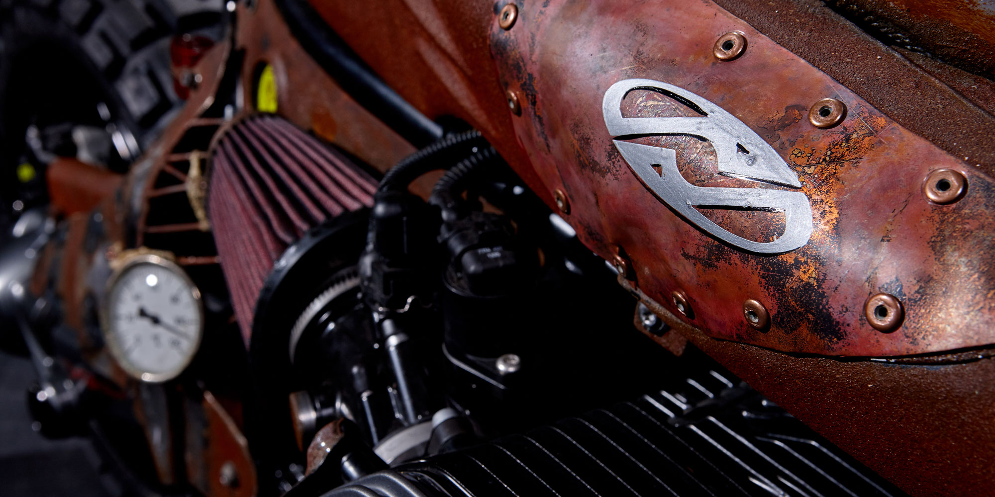 BMW R nine T
