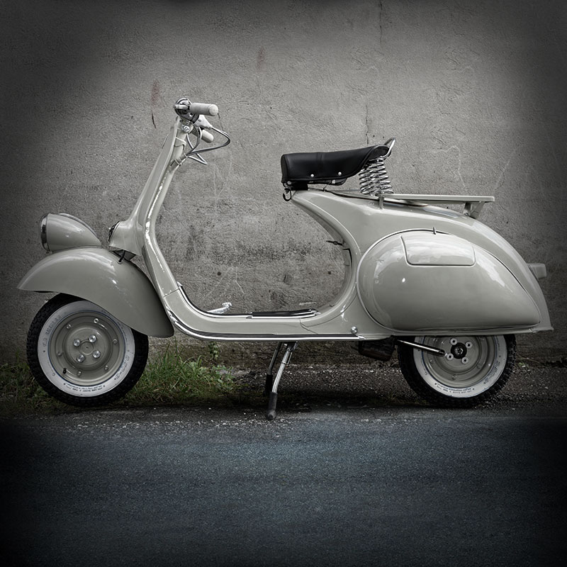 #42 Vespa Faro Basso