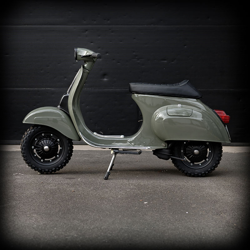 #48 Vespa V50 Special